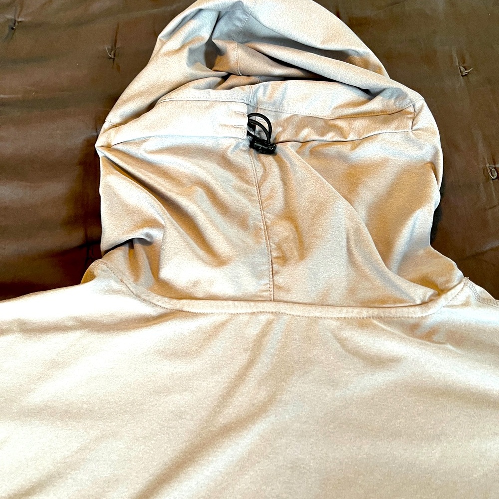 Men’s Vuori hoodie